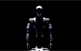 优艾智合人形机器人“巡霄”，开启具身多模态新时代